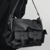 Large-capacity tote