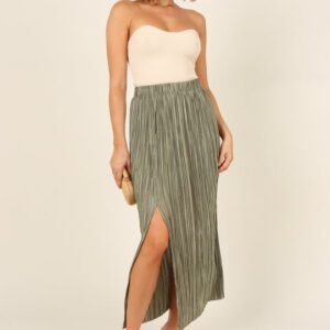Elastic Waist Pleated Skirt