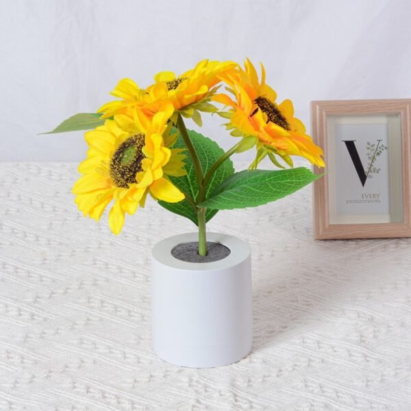 Sunflower LED Night Light – Rechargeable & Decorative - Image 4